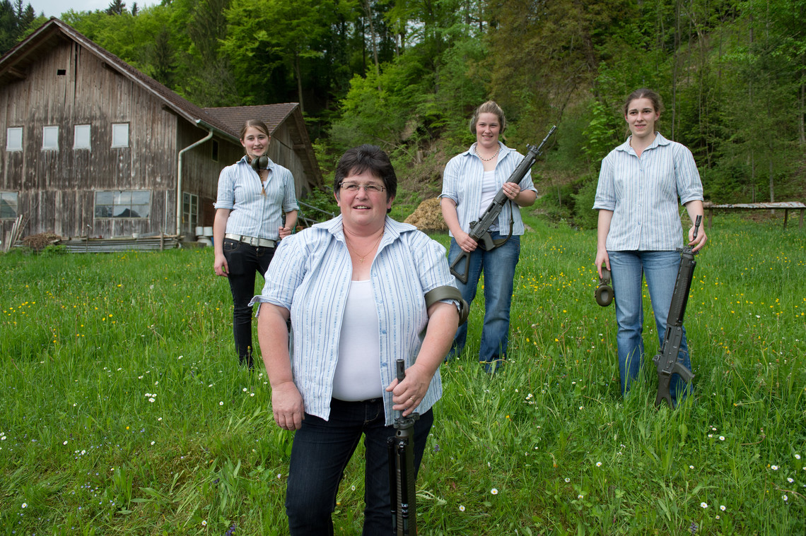 <div class="text"></div>