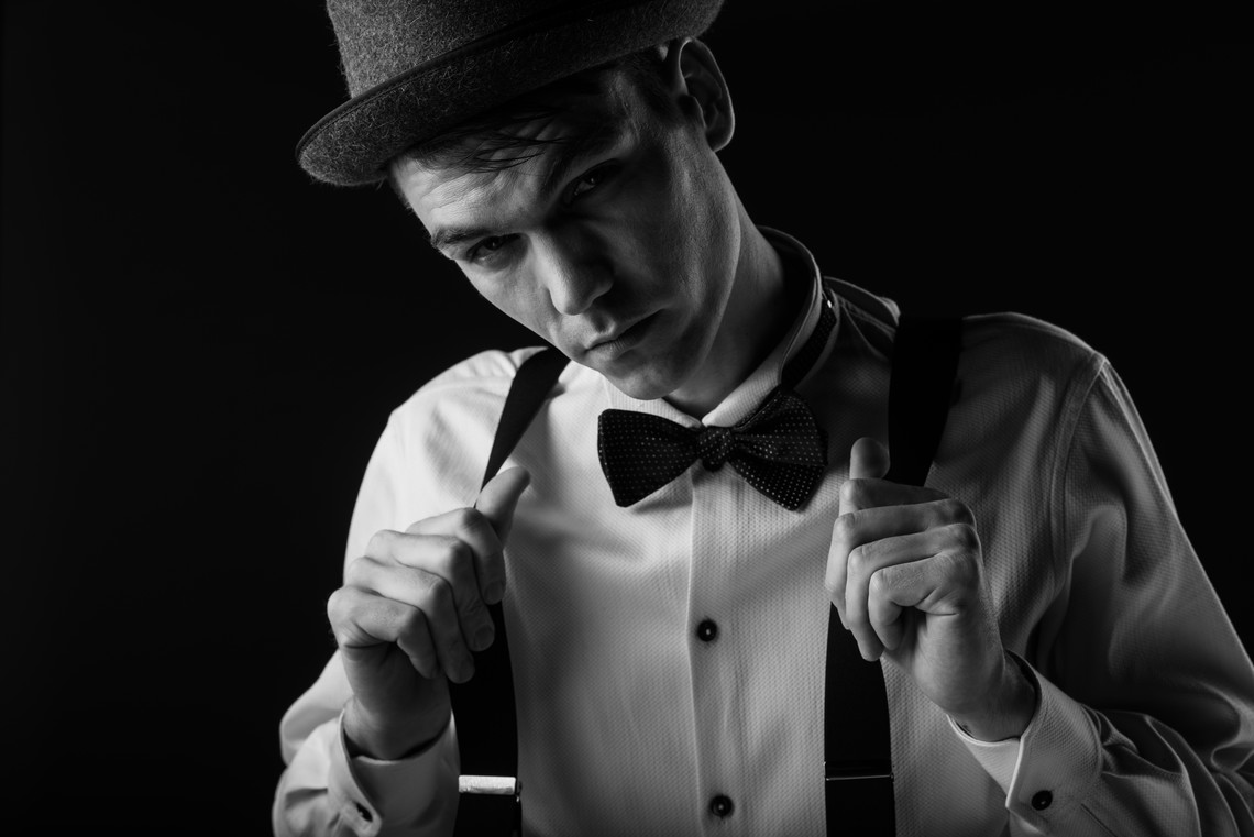 <div class="text"></div>